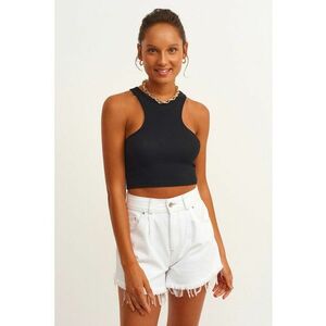 Top crop cu model uni imagine