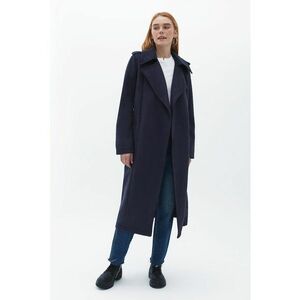 Palton cu revere decupate imagine