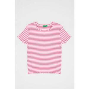 Tricou cu decolteu la baza gatului si model in dungi imagine