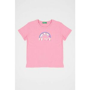 Tricou cu decolteu la baza gatului si imprimeu imagine