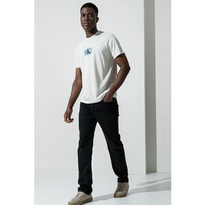 Tricou cu imprimeu si decolteu la baza gatului imagine