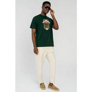 Tricou cu decolteu la baza gatului si imprimeu imagine