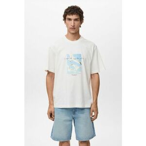 Tricou cu decolteu la baza gatului - imprimeu grafic si text imagine