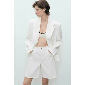 Pantaloni scurti cu talie inalta imagine