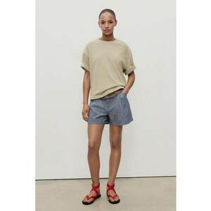 Pantaloni scurti in dungi cu buzunare laterale imagine