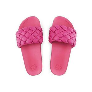 Papuci cu model impletit imagine