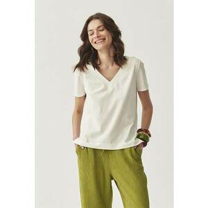 Bluza cu decolteu in V imagine