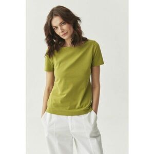 Tricou cu decolteu barcuta imagine