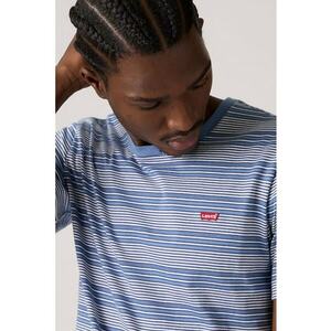 Tricou cu decolteu la baza gatului imagine