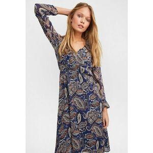 Rochie cu decolteu in V si imprimeu imagine