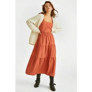 Rochie cu volane si decolteu patrat imagine