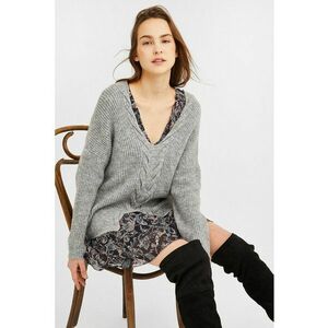 Pulover lejer cu decolteu in V si slit frontal imagine