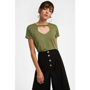 Tricou din amestec de lyocell cu decupaj frontal imagine