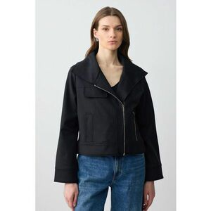 Jacheta cu buzunare laterale si fermoar imagine