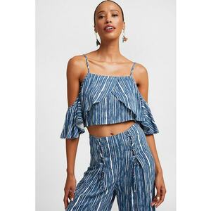 Bluza crop cu decupaje pe umeri imagine