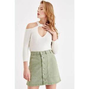 Pulover striat cu decupaje pe umeri imagine