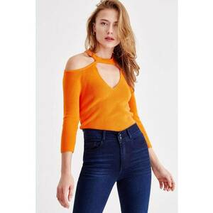 Pulover striat cu decupaje pe umeri imagine