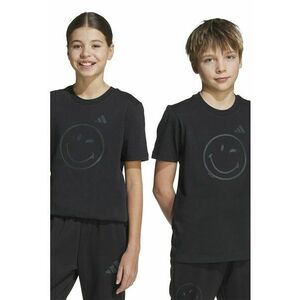 Tricou cu decolteu la baza gatului si fata zambitoare imagine