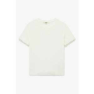 Tricou cu decolteu la baza gatului si aplicatii de margele imagine