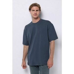 Tricou supradimensionat uni imagine