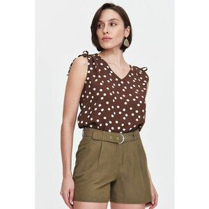 Tricou cu decolteu in V - cu model si funda imagine