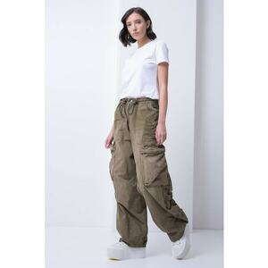 Pantaloni cargo relaxed fit imagine