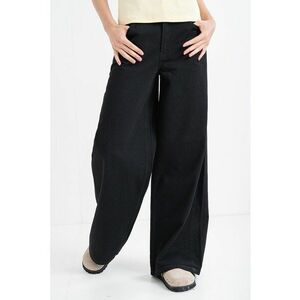 Blugi cu croiala ampla imagine