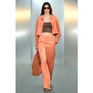 Pantaloni din amestec de lyocell cu pensa imagine