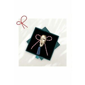 Brosa aurie - forma de masca de teatru - cu snur de martisor si cutiuta cadou - Alva imagine