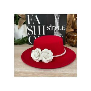 Palarie dama - rosie - stil canotiera - handmade - cu accesoriu detasabil din perle - Greta imagine