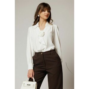 Bluza alba eleganta din voal cu decolteu V perlute si detaliu floral imagine