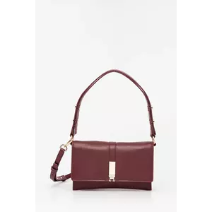 Tommy Hilfiger poseta imagine