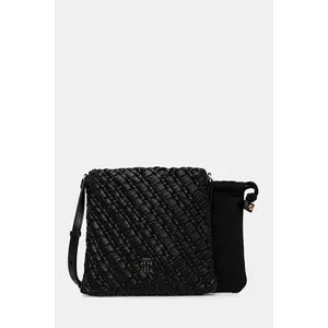 Tommy Hilfiger poseta imagine