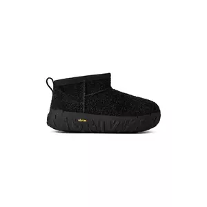 UGG cizme de zăpadă din piele întoarsă Classic Ultra Mini Wrap Tech imagine