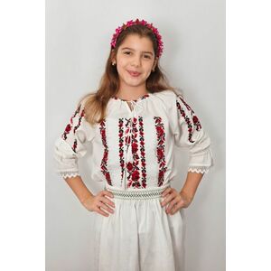 Ie traditionala fetite Steliana imagine