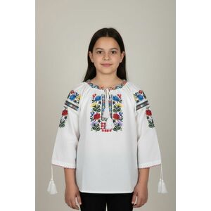 Ie traditionala fetite Ianina imagine