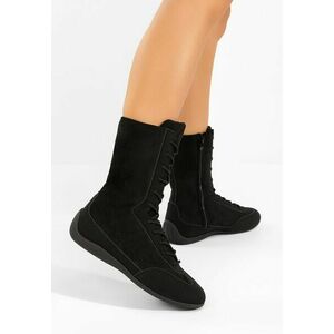 Tenisi inalti dama Stelia negri imagine