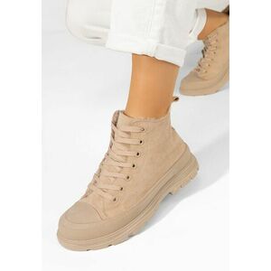 Tenisi inalti dama Nicki kaki imagine