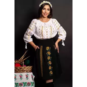 Fusta dama neagra in clos cu maci galbeni brodati imagine