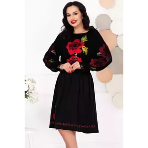 Ie neagra din vascoza cu flori rosii brodate imagine