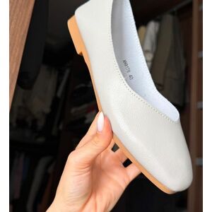 Balerini dama Sadde Gri imagine