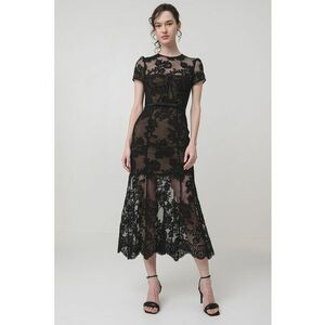 Rochie midi cu model floral si semitransparent si croiala pe bie - Negru imagine