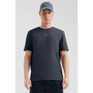s.Oliver - Tricou de bumbac cu decolteu la baza gatului si text - Bleumarin imagine