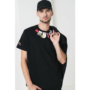 Tricou de bumbac decorat cu etichete - Negru imagine