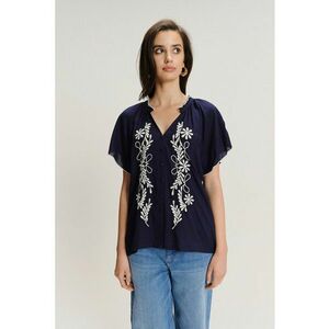Bluza cu flori brodate si nasturi - Alb/Bleumarin imagine