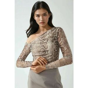 Bluza dama - decolteu asimetric - poliester/elastan - bej imagine