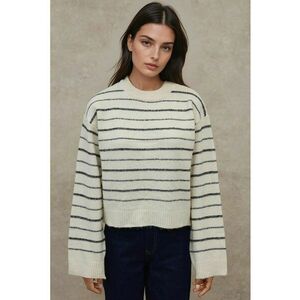 Pulover dama cu guler rotund - dungi - alb negru - tricot imagine