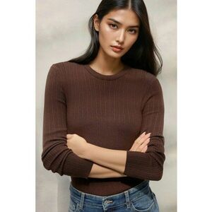 Pulover dama - guler rotund - maro - tricot imagine