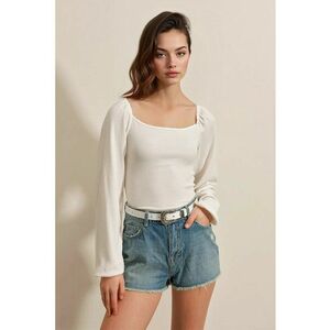 Bluza dama - HiCCUP - mulata - poliester/lycra - cu decolteu patrat - detalii cu volane - alb imagine