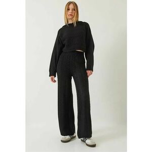 Set asortat - pulover texturat scurt si pantaloni lati - negru - tricot - imagine